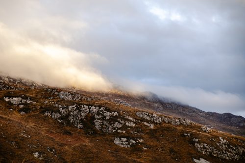 Nuages & Lumières sur les Montagnes Écossaises